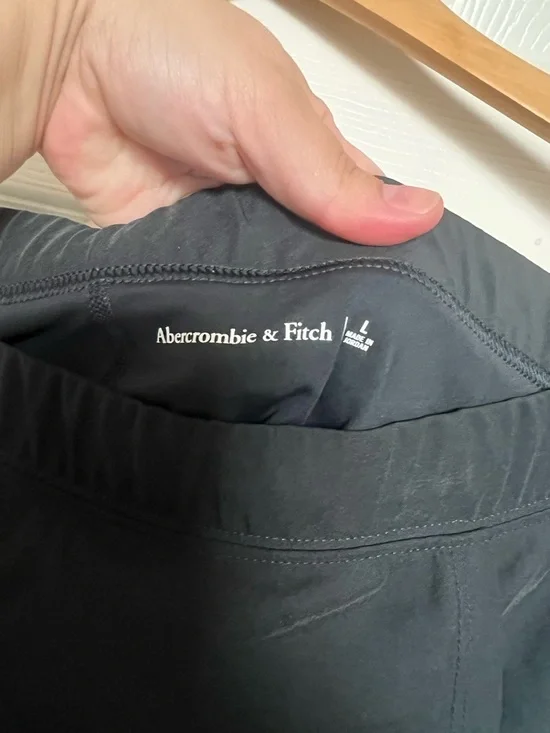 Abercrombie & Fitch Black athletic Skirt - Picture 3 of 6